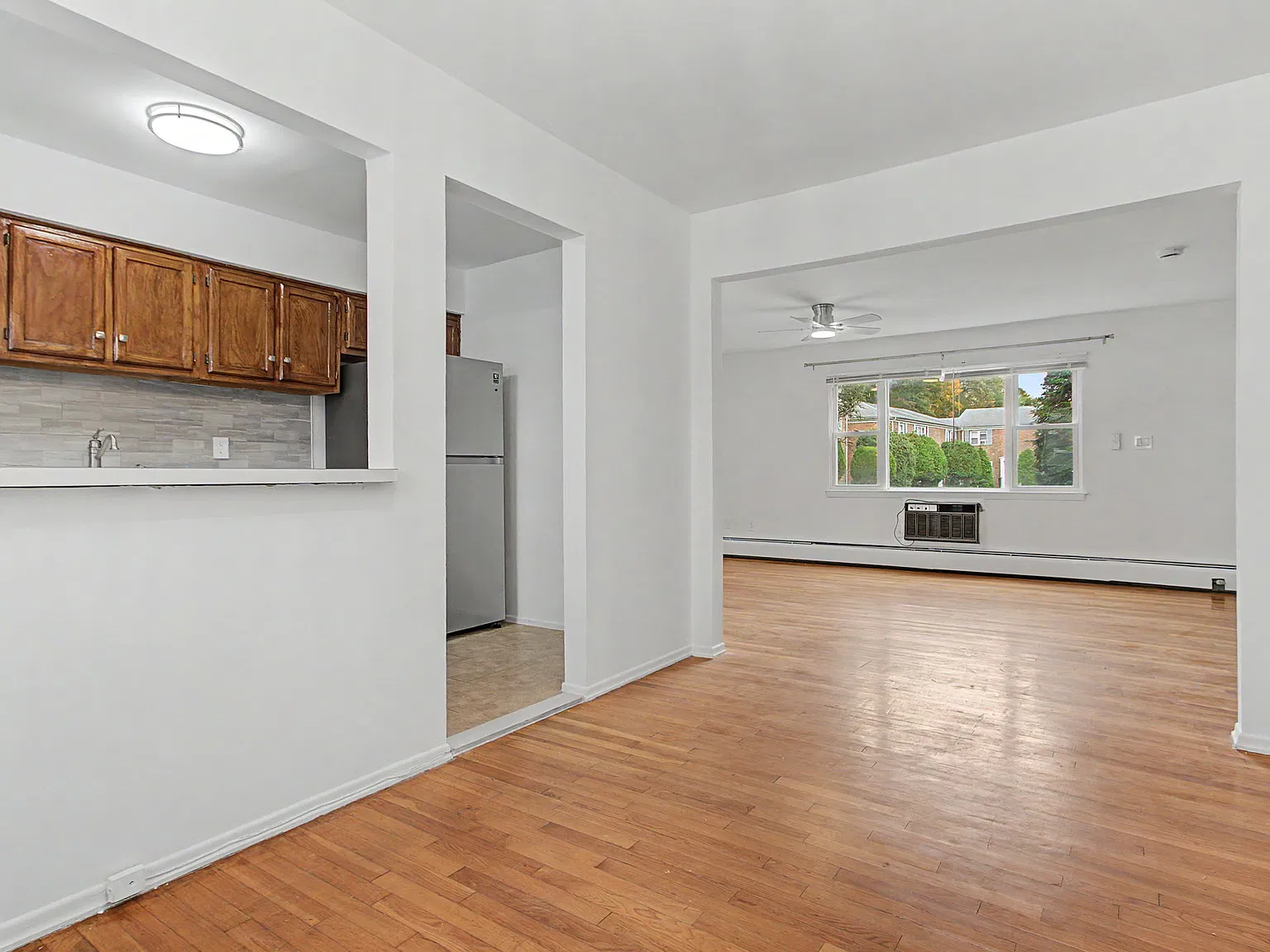2 bed, 1068 sqft, $2,650 — Photo 3