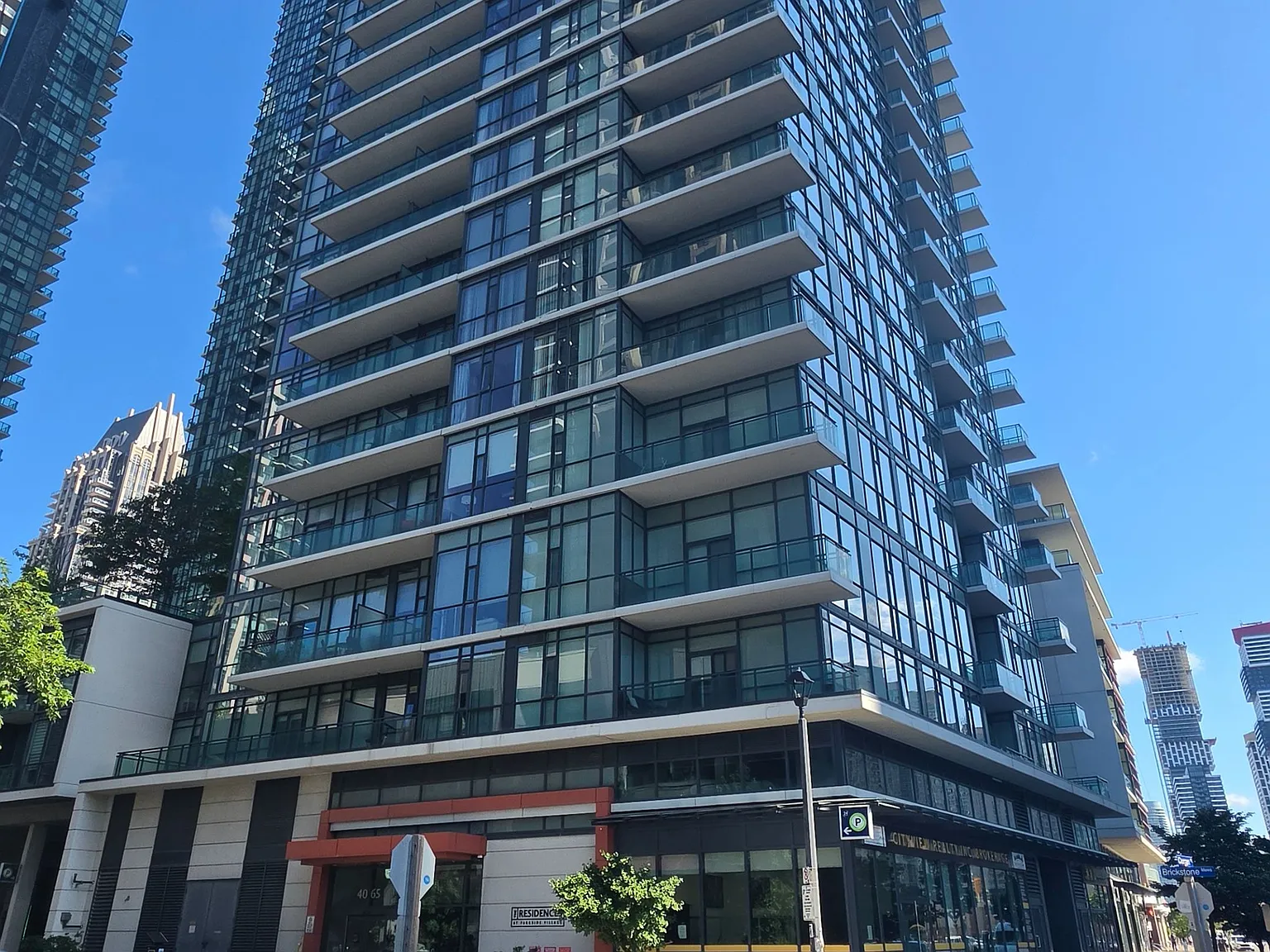 The Residence — Photo 1