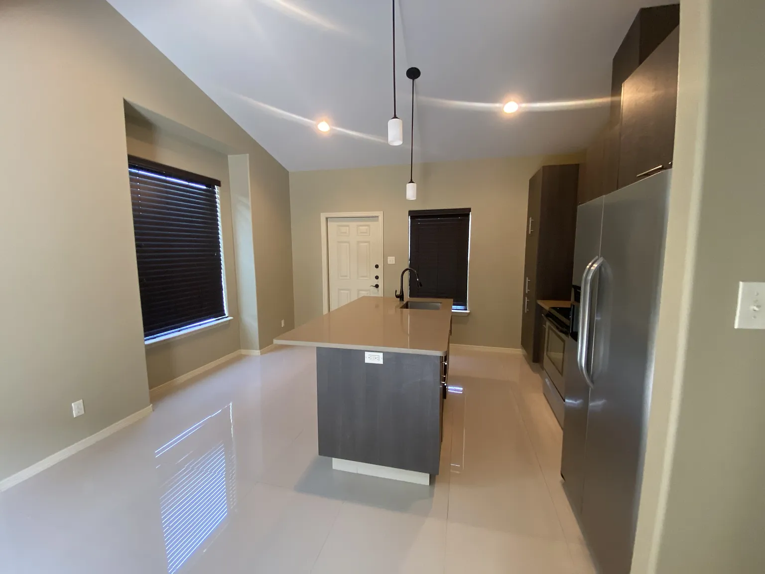 1206 Upas Drive - 2 — Photo 3