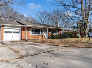 1918 Jackson St, Columbia, MO 65202