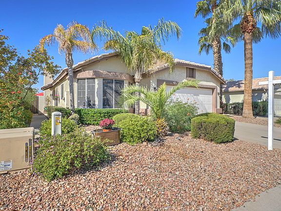 3rd image of 20330 N 106th Ln
