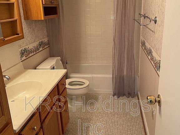 5th image of 5733 N Kings Hwy #355