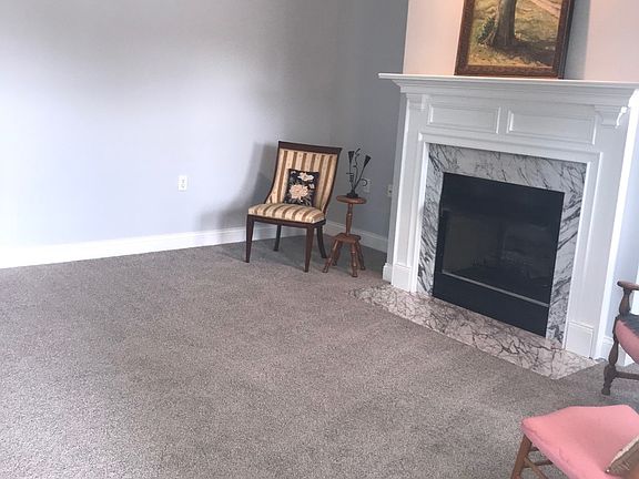 2nd image of 130 Prince William Ln