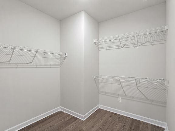 Chandler Primary Walk-In Closet