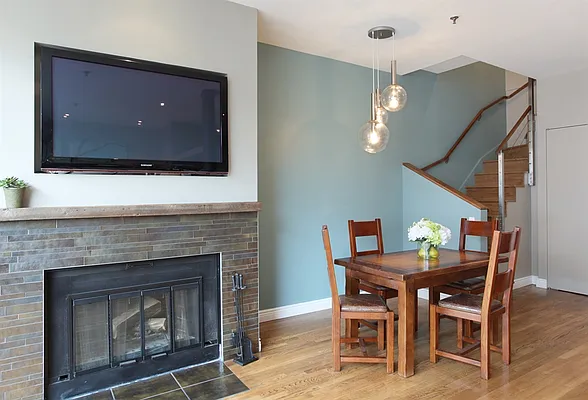 Sold by Corcoran | media 24