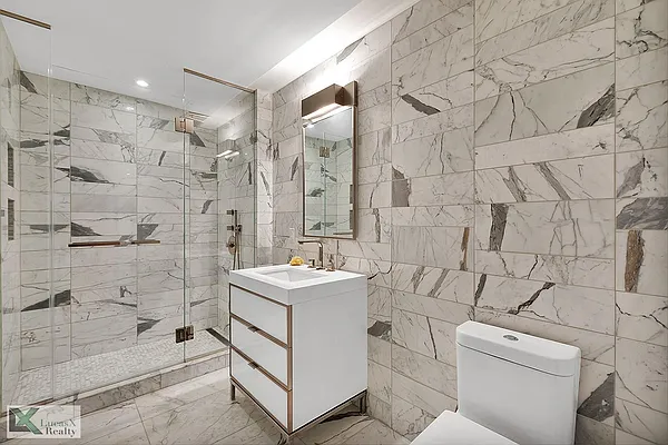 Rented by Lucas X Realty LLC | media 37