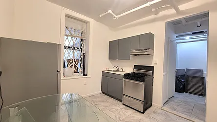 3147 Broadway