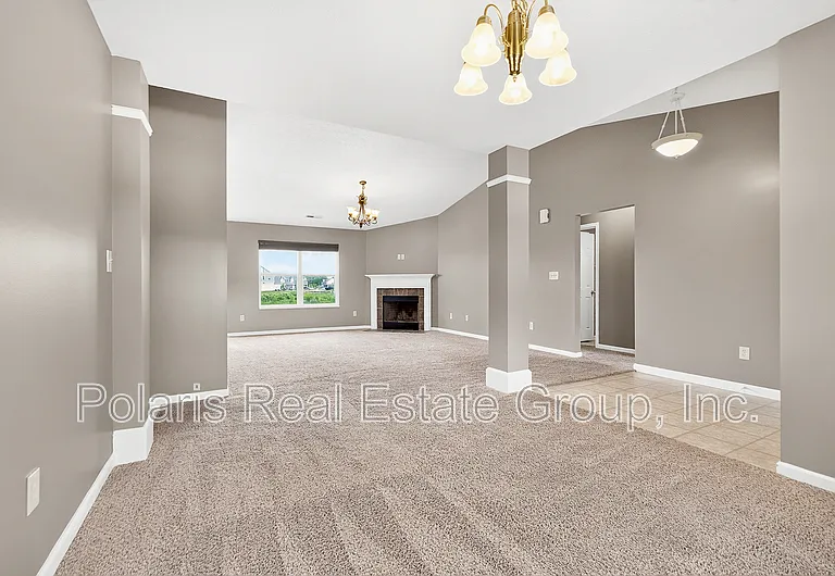 872 Cherry Tree Ln — Photo 4