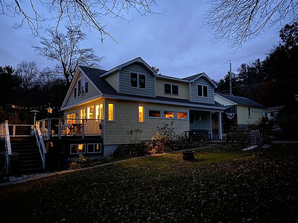 2nd image of 29 Blue Heron Dr