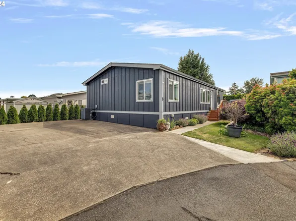 18345 NE Glisan St Unit 8, Portland, OR 97230