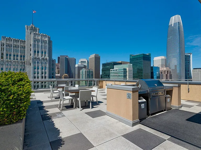 1 Hawthorne St #14G — Photo 7