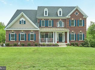 100 Regal Ln, Fredericksburg, VA 22406