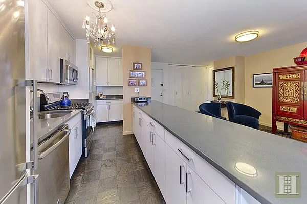 Rented by Halstead Real Estate | media 2