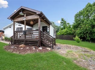 1590 13th St SW, Cedar Rapids, IA 52404