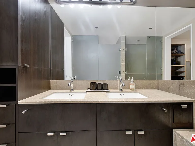 6250 Hollywood Blvd #6F — Photo 17