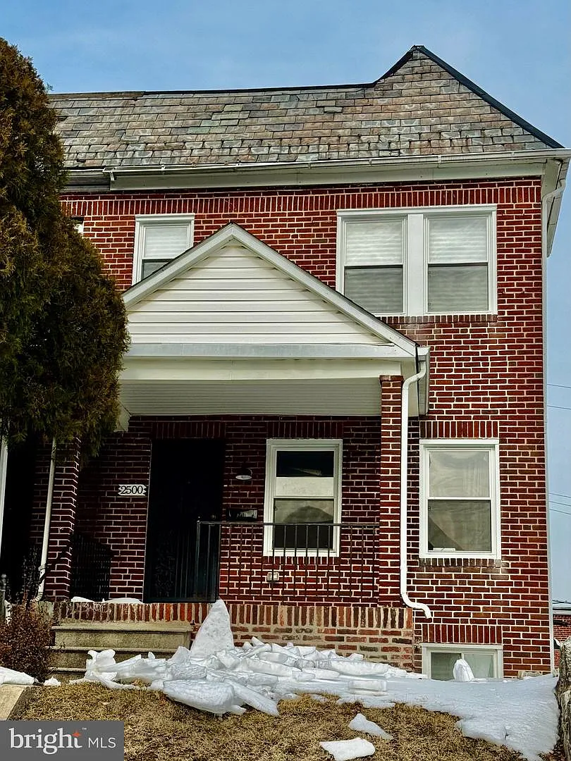 2500 Loyola Southway photo 1