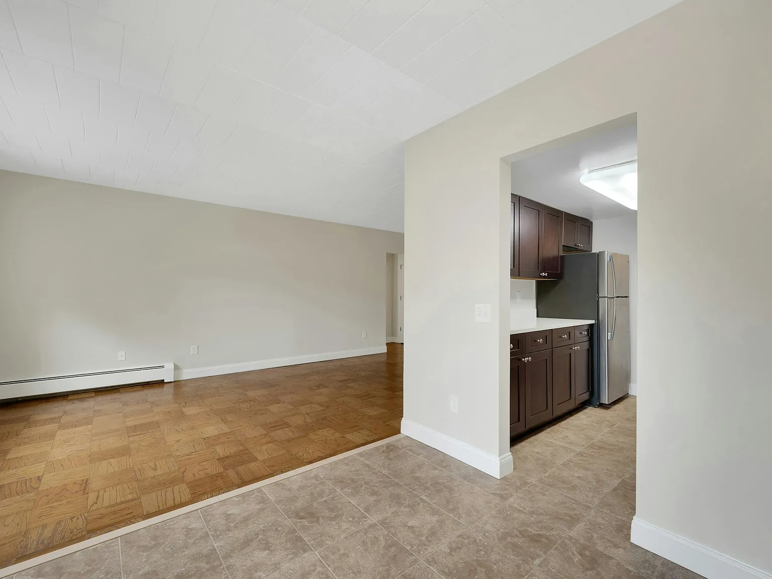 Elide House 505 — Photo 4