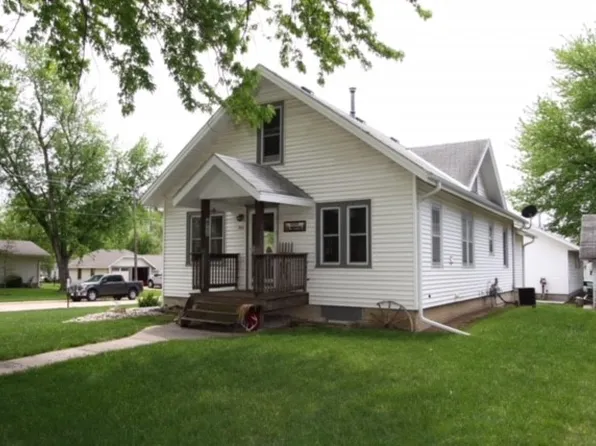 901 4th St, Milford, NE 68405