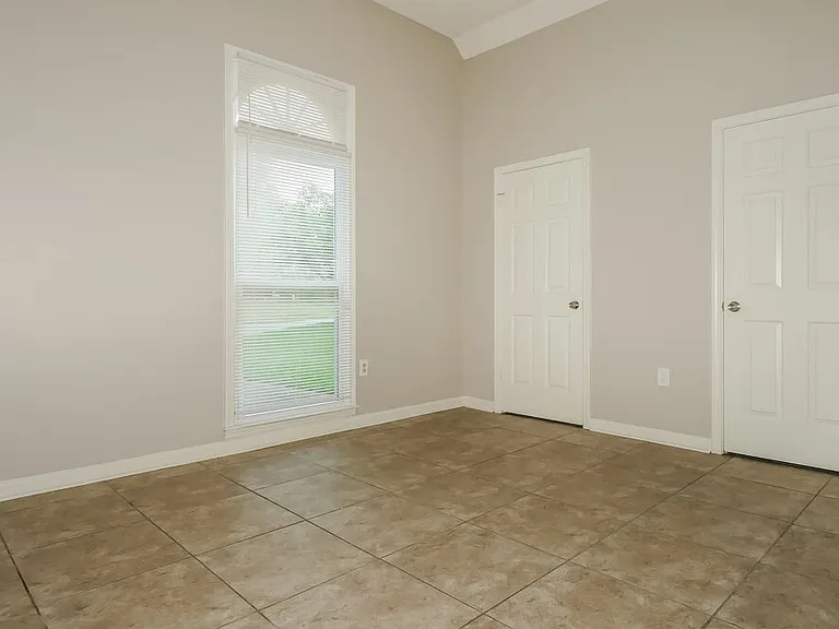 965 Hunters Point Dr — Photo 15