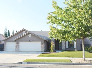 3126 W Oakridge Ave, Visalia, CA 93291