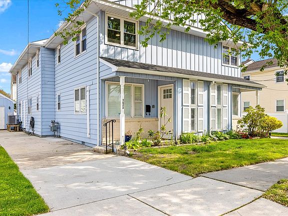 4th image of 7024 Calvert Ave #B
