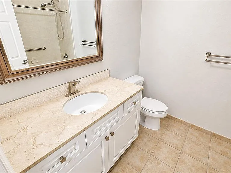 1064 N Tamiami Trl #1304 — Photo 19