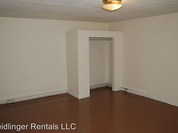 5th image of 141 N West St