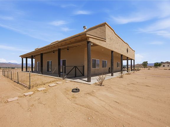 3rd image of 10563 N Garrett Drive