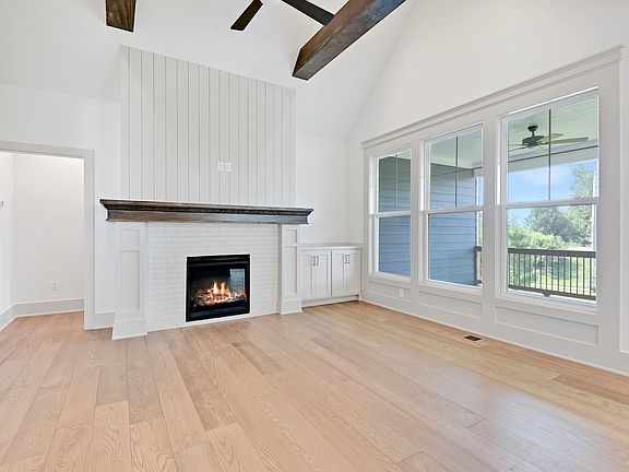 3rd image of 13305 W 174th Pl