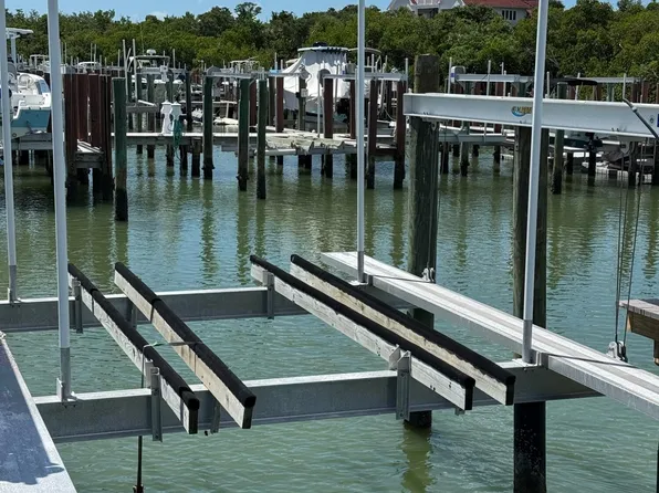 935 Whiskey Creek Dr, Marco Island, FL 34145