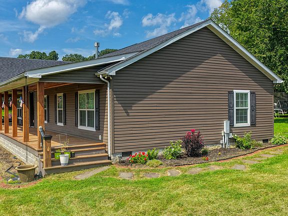 4th image of 726 Old Union Rd