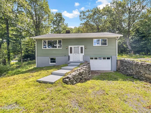 122 Calvary Ct, East Stroudsburg, PA 18302