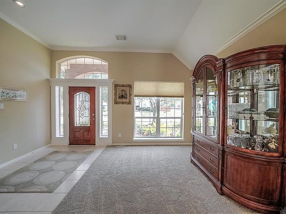4th image of 1710 Garden Ivy Ln