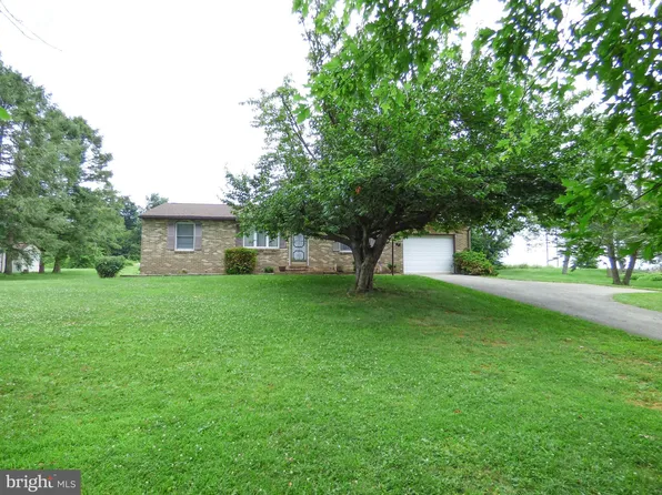 795 Juli Dr, New Freedom, PA 17349