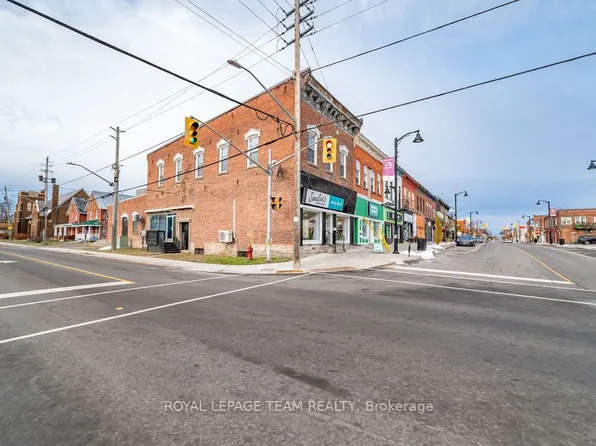 4 Elgin St W, Arnprior, ON K7S 1N3