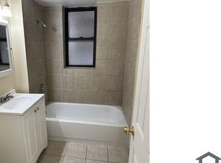 113 E 60th St UNIT 2, Chicago, IL 60637