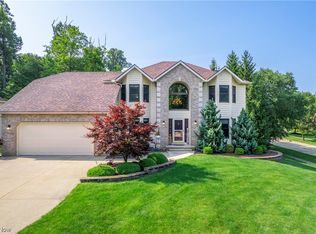8039 Washington Ave, North Royalton, OH