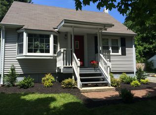 101 Hillside Ter, Califon, NJ 07830