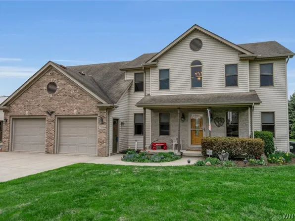 2338 Eldridge Rd, East Aurora, NY 14052