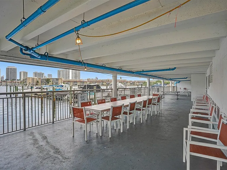 18041 Biscayne Blvd #803 — Photo 11