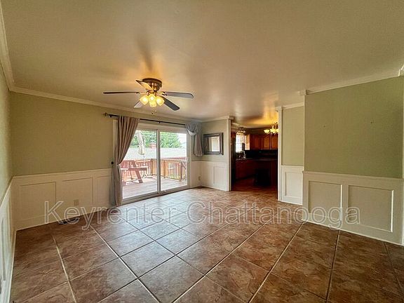 4th image of 1635 Green Hills Dr
