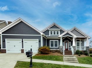 561 Linkside Ln, Bowling Green, KY 42103