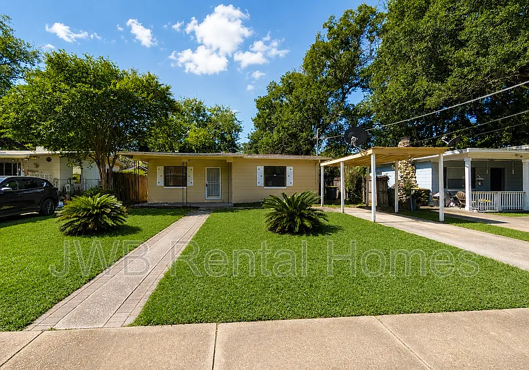 3232 Dellwood Ave — Photo 11
