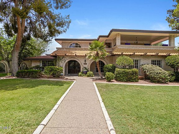 2nd image of 5203 Santa Elena Cir