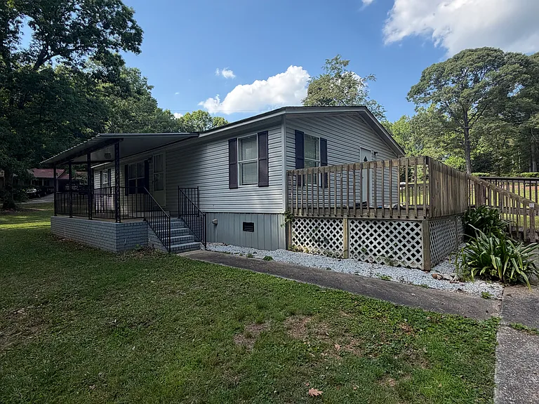 3905 Bolding Rd — Photo 2