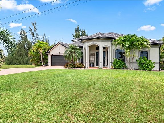 3rd image of 2123 Old Burnt Store RD N