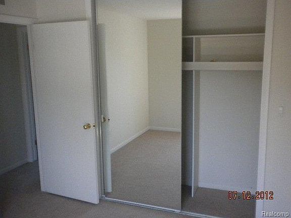 5th image of 9587 Harbour Cove Ct #11