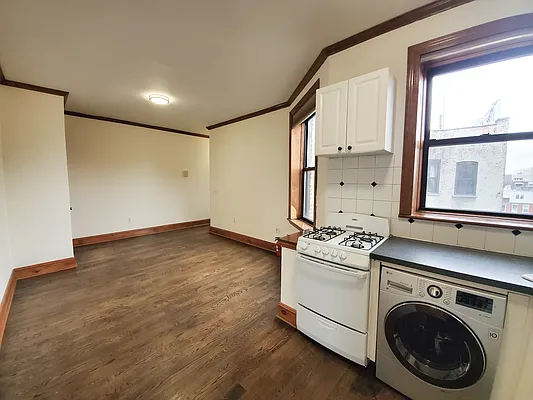 Rented by Ideal Properties Group | media 9