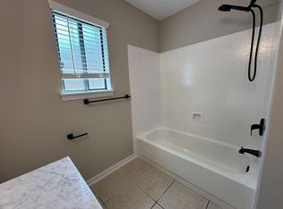 317 Evergreen Ave, Niceville, FL 32578