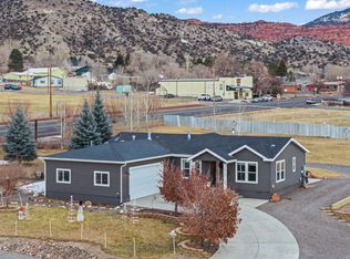 17 S 100 W, Torrey, UT 84715